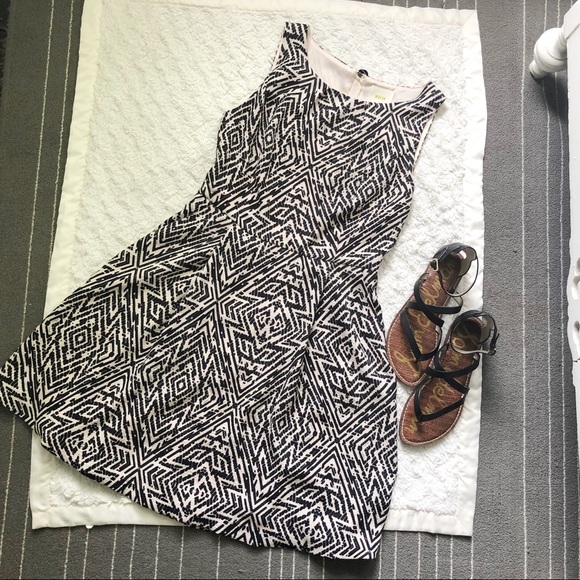 Anthropologie Dresses & Skirts - Maeve Pebble Geometric Print Dress